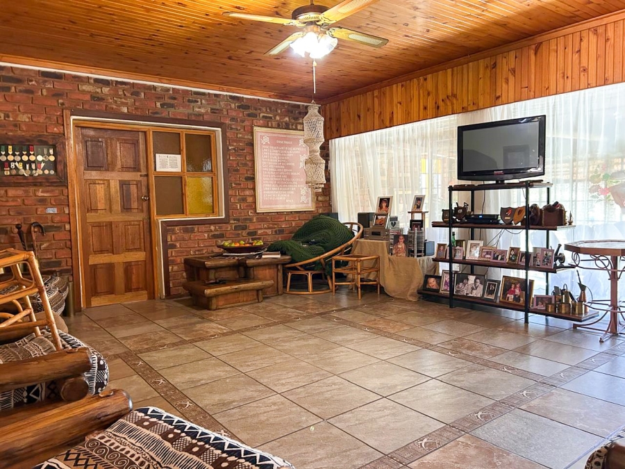 3 Bedroom Property for Sale in Kannoniers Park North West